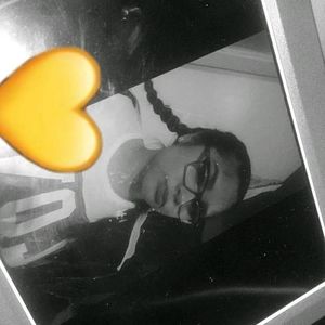 Meet your Posher, Adamaris